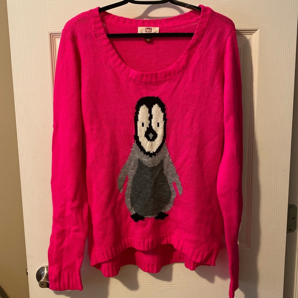 NWT LEI Pink Penguin Sweater Size XL
